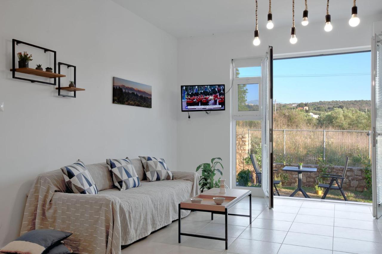 Livingfy Apt With Mountain View & Garden Vamos Exterior foto