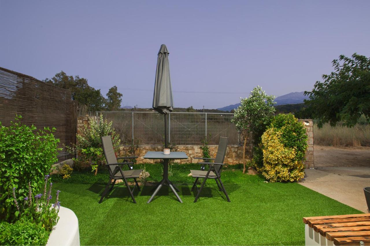 Livingfy Apt With Mountain View & Garden Vamos Exterior foto